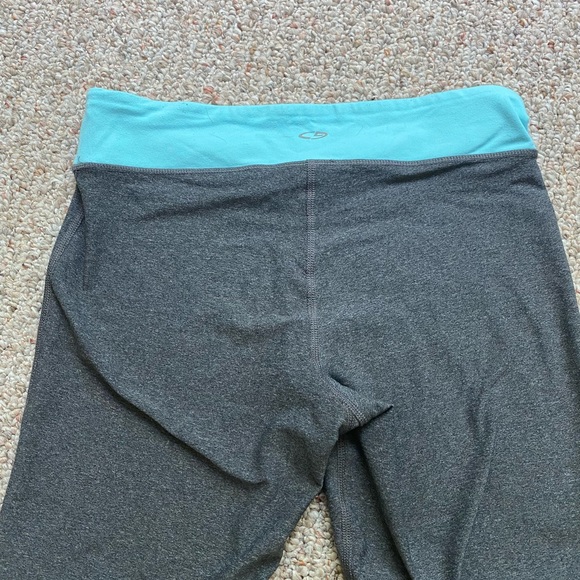 Champion Capri Leggings - Picture 3 of 3